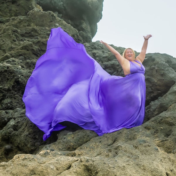 Flying-dress portrait in Costa Rica — GO Babes Travel