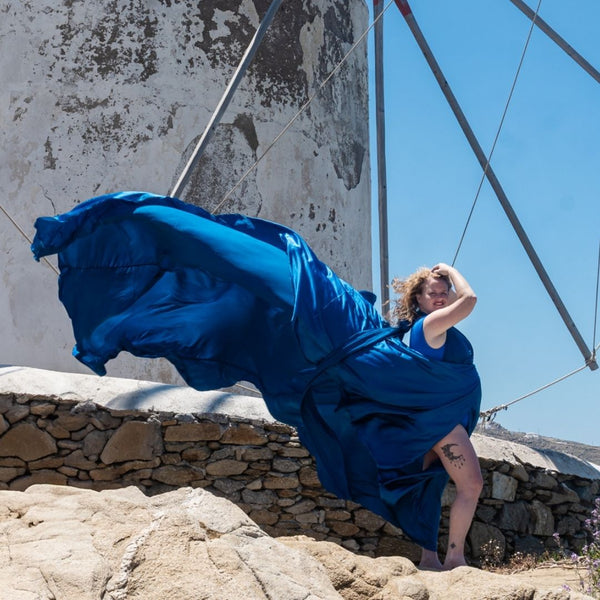 Flying-dress portrait at Mykonos, Greece — GO Babes Travel