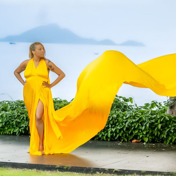 Flying-dress portrait ocean side in Thailand - GO Babes